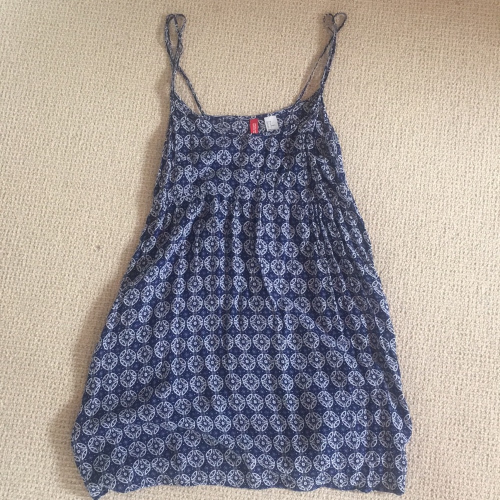 H&M / DIVIDED Blue Design Beach Coverup